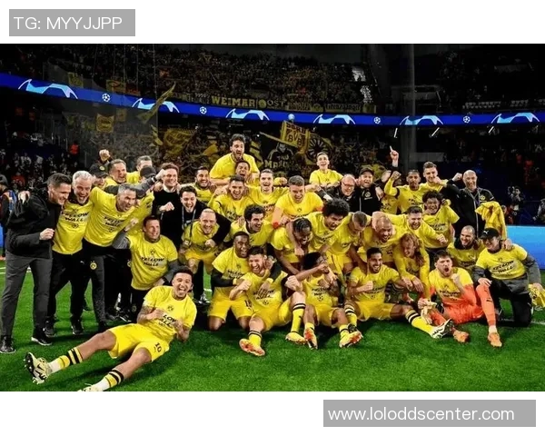 友谊赛精彩回顾：多特蒙德与那不勒斯战成平局乌龙球引发全场欢呼